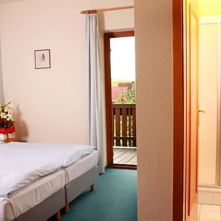 Gasthof Zum Rodelseer Schwan Hotel Roedelsee