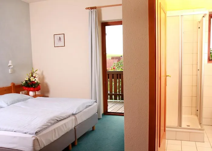Gasthof Zum Rodelseer Schwan Hotel Roedelsee